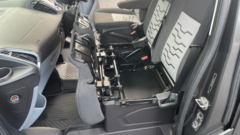 Ford Transit Custom 270 Swb Diesel Fwd 2.0 TDCi 130ps Low Roof Limited Van